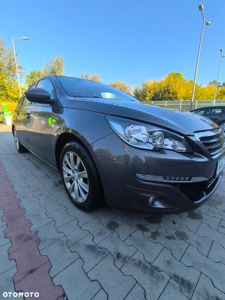 Peugeot 308 2015 photo 3