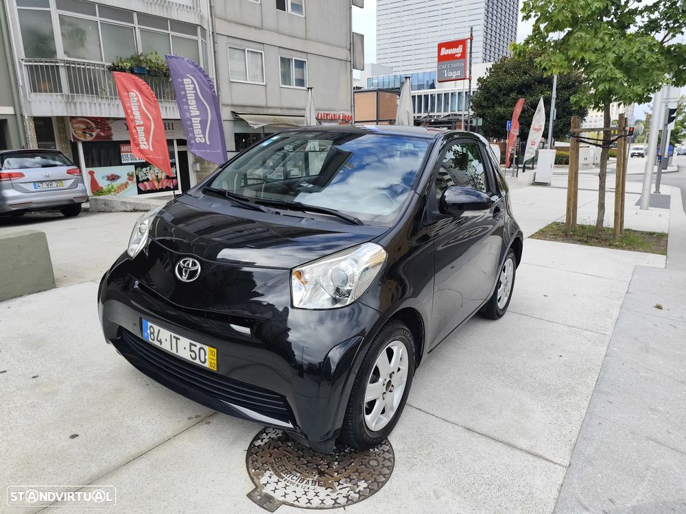 Toyota iQ 1.0 VVT-i - 1