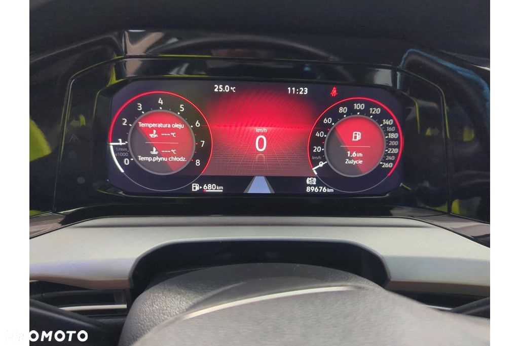 Volkswagen Golf - 6