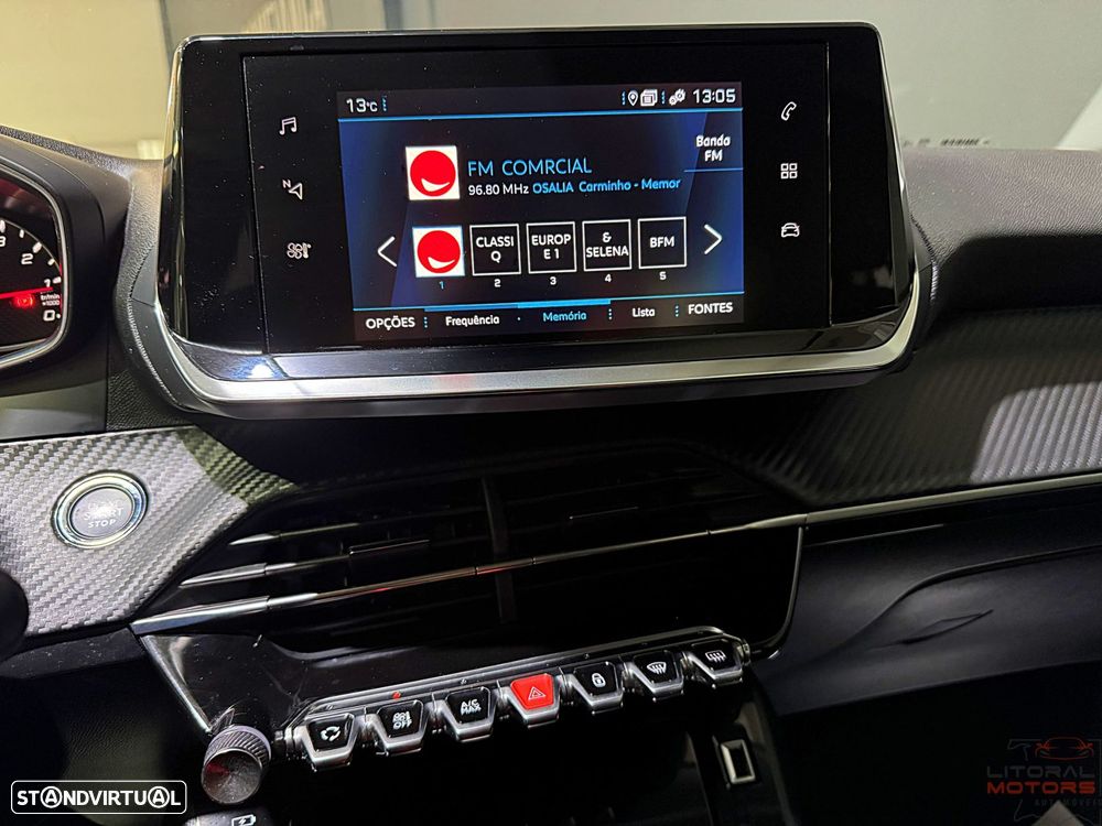 Peugeot 2008 1.2 PureTech Allure EAT8 - 27