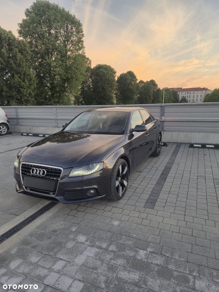 Audi A4 Limousine 2.0 TDI Limited Edition - 23