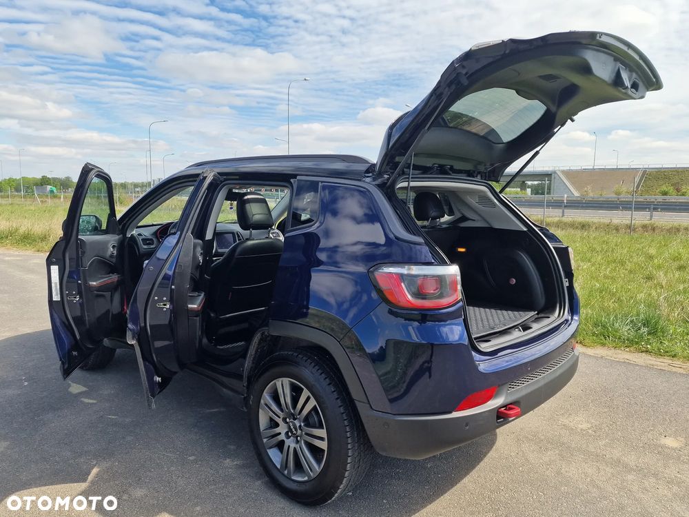 Jeep Compass - 38