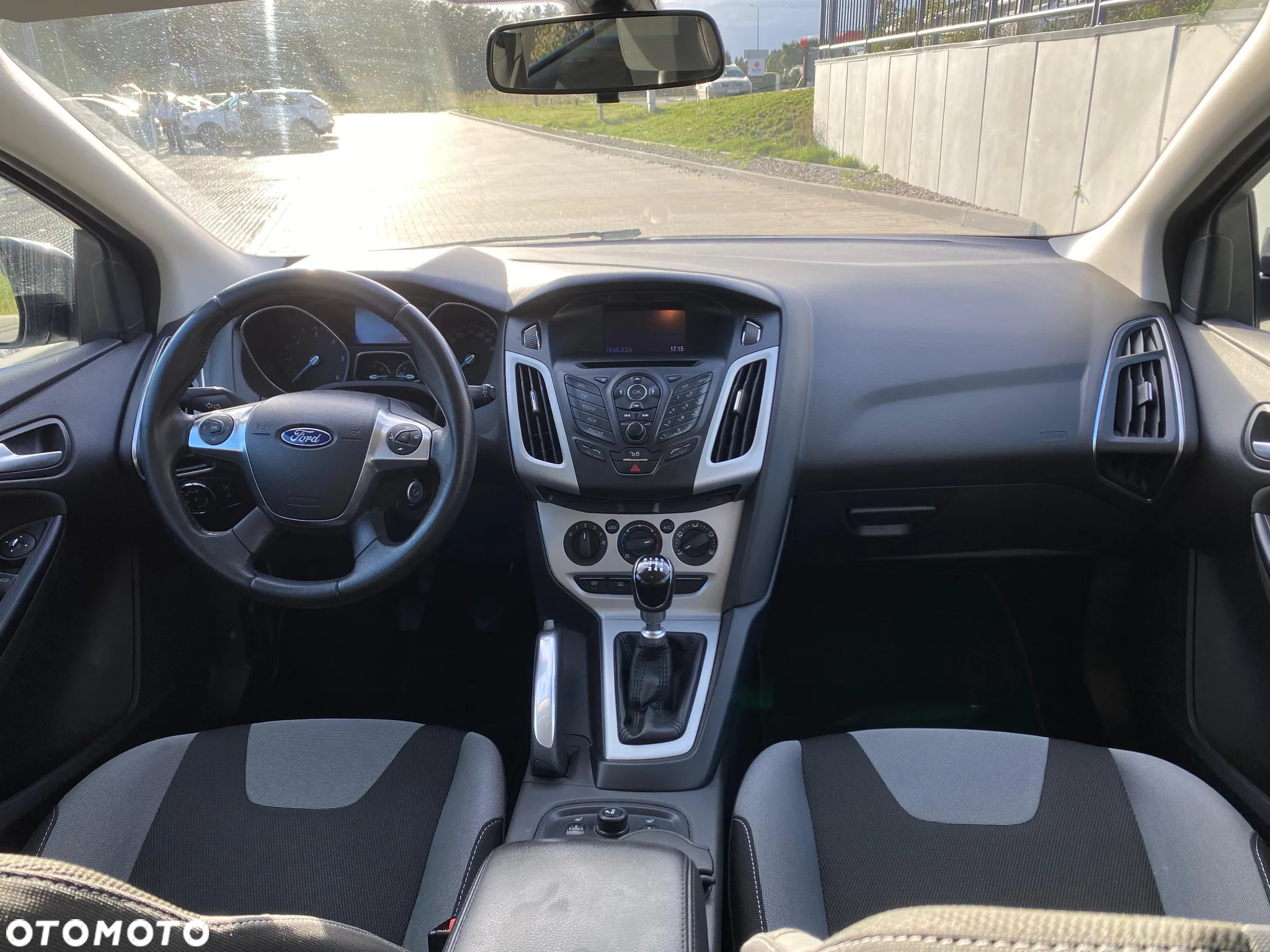 Ford Focus Turnier 1.6 TDCi DPF Start-Stopp-System Champions Edition - 9