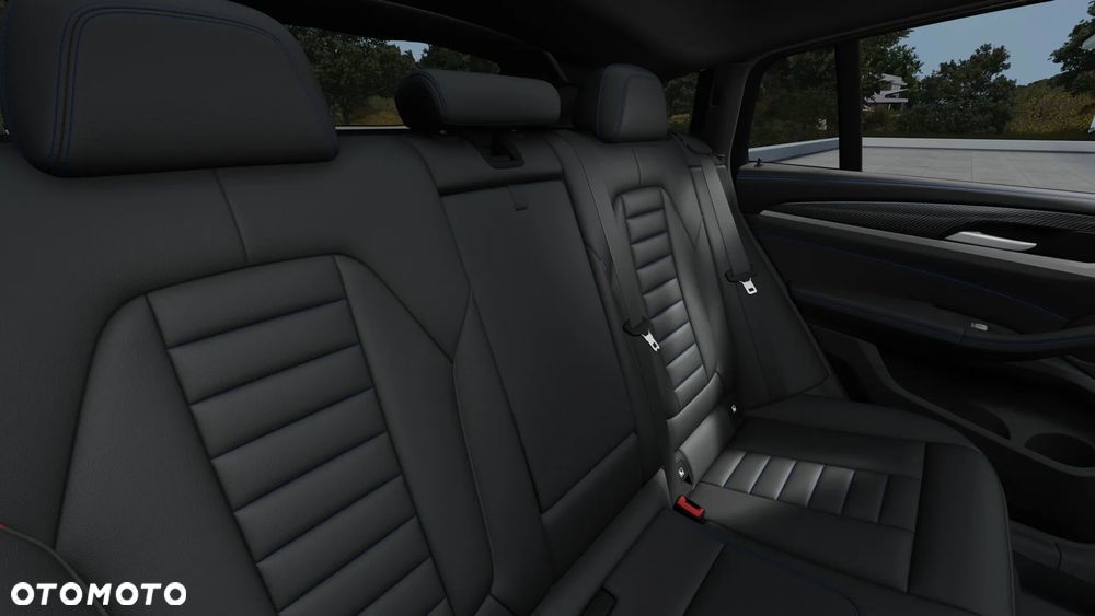 BMW X4 xM40i mHEV - 12