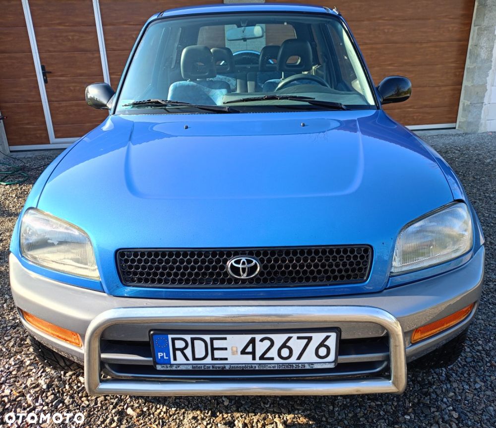 Toyota RAV4 2.0 - 4
