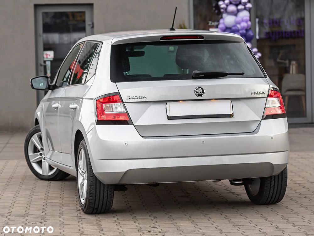 Skoda Fabia - 8