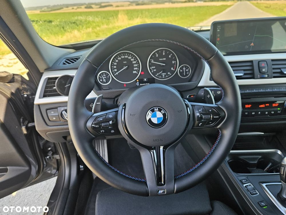BMW Seria 3 320d - 15