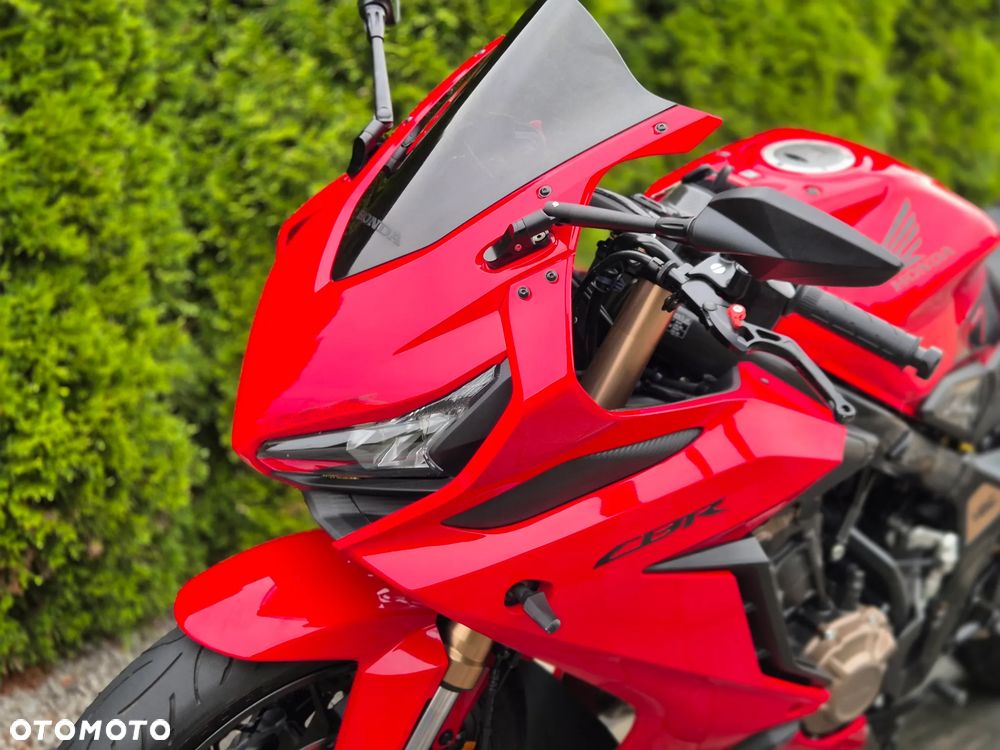 Honda CBR - 28