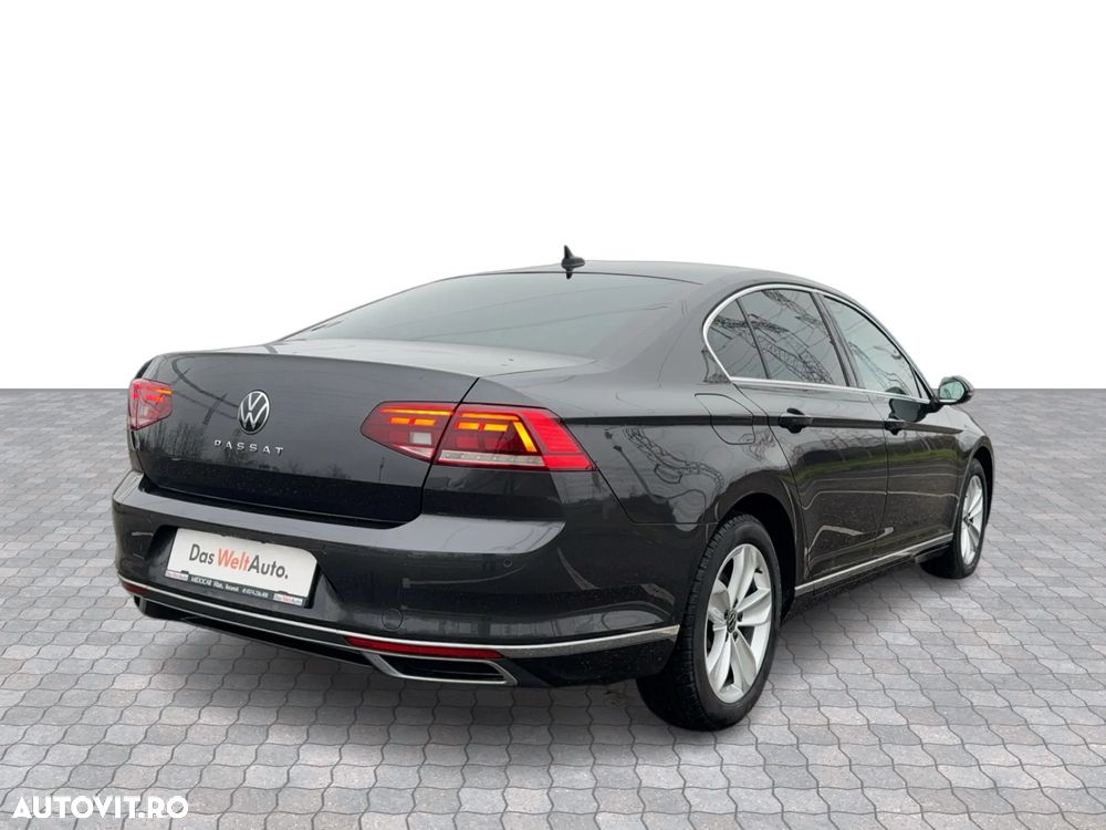 Volkswagen Passat 2.0 TDI DSG Highline - 5