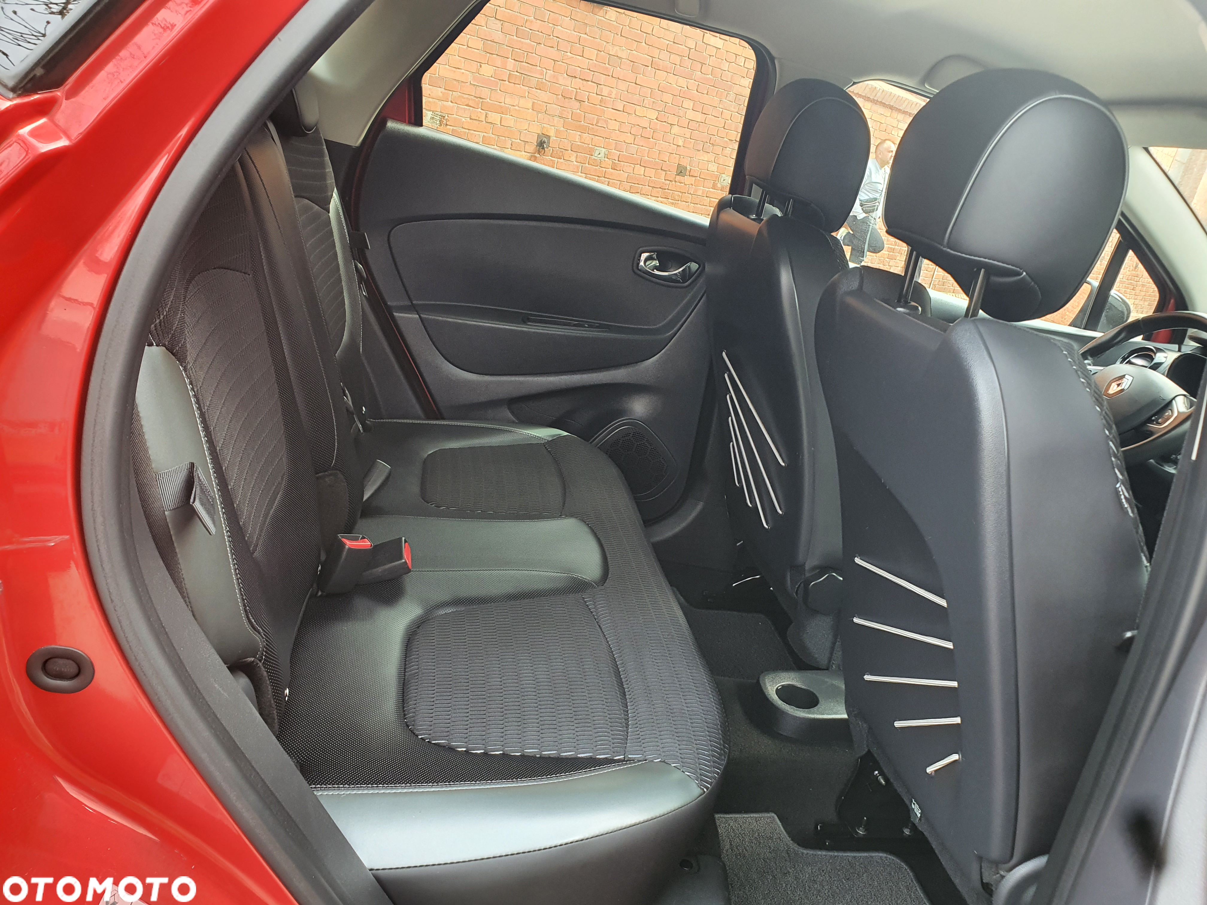Renault Captur ENERGY dCi 90 EDC Luxe - 12