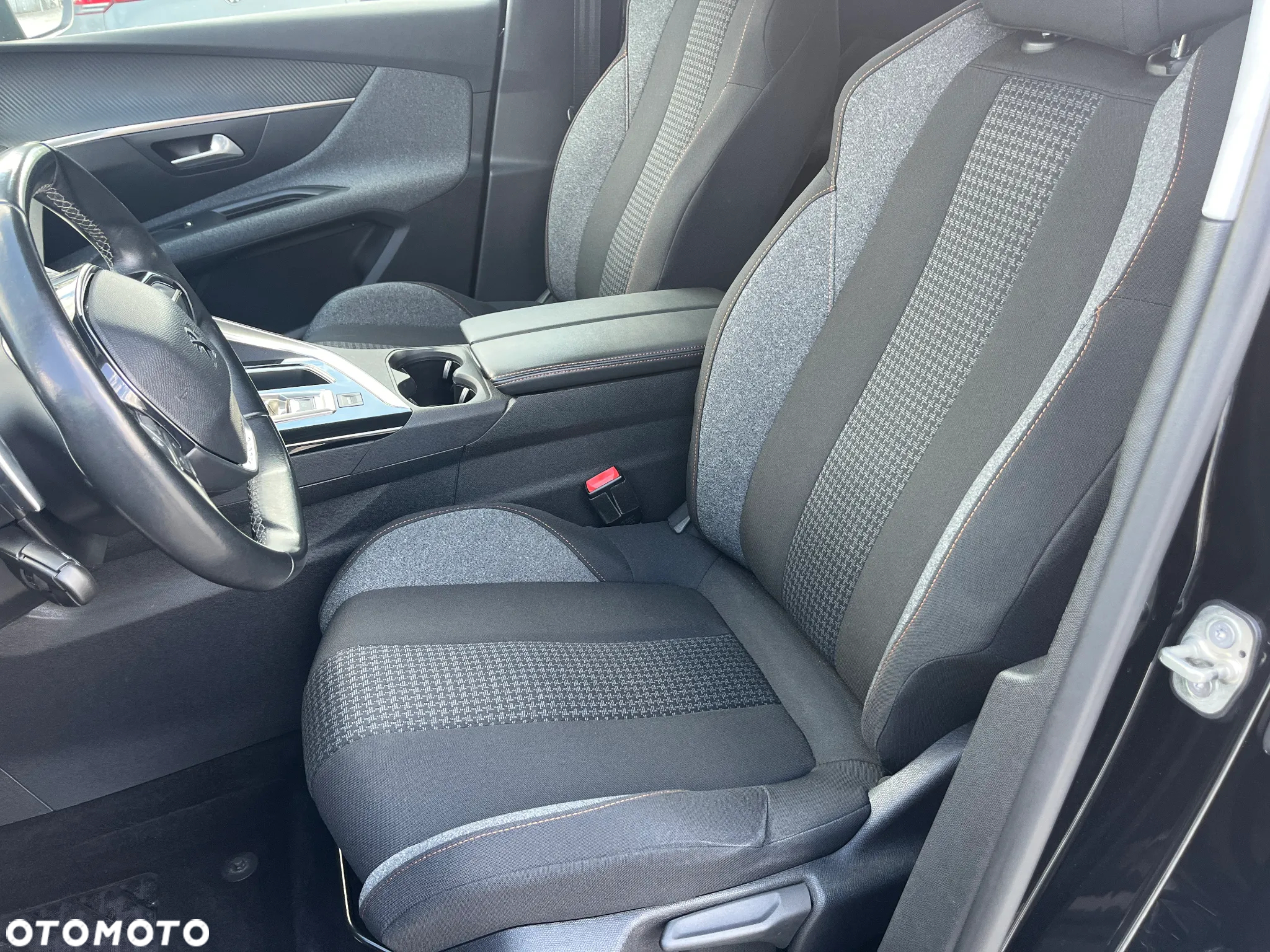 Peugeot 3008 PureTech 130 Stop & Start GPF EAT8 Active Pack - 12