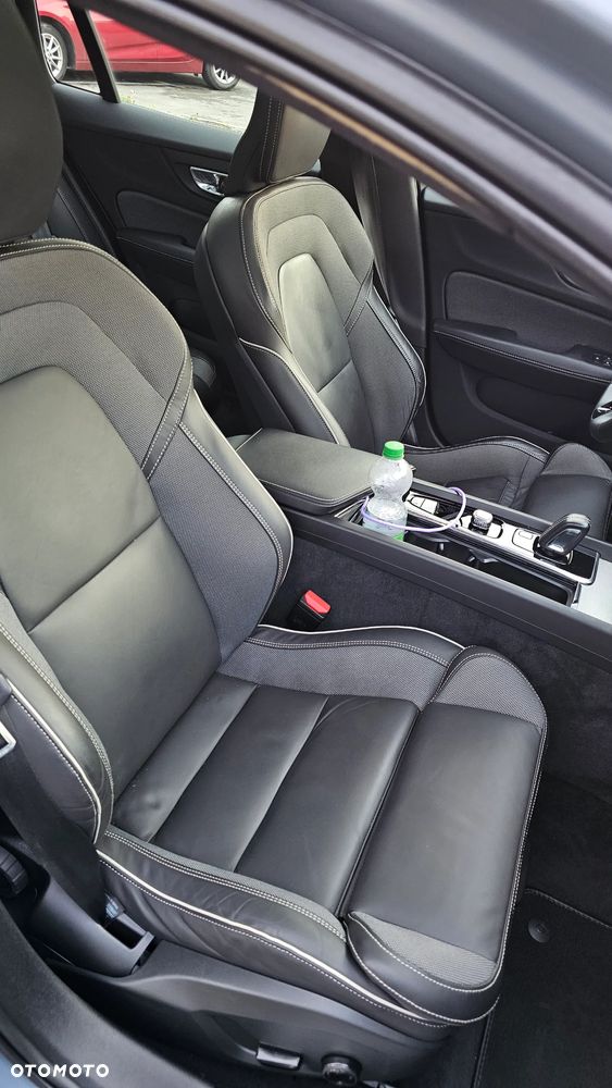 Volvo V60 B4 D Geartronic RDesign - 15