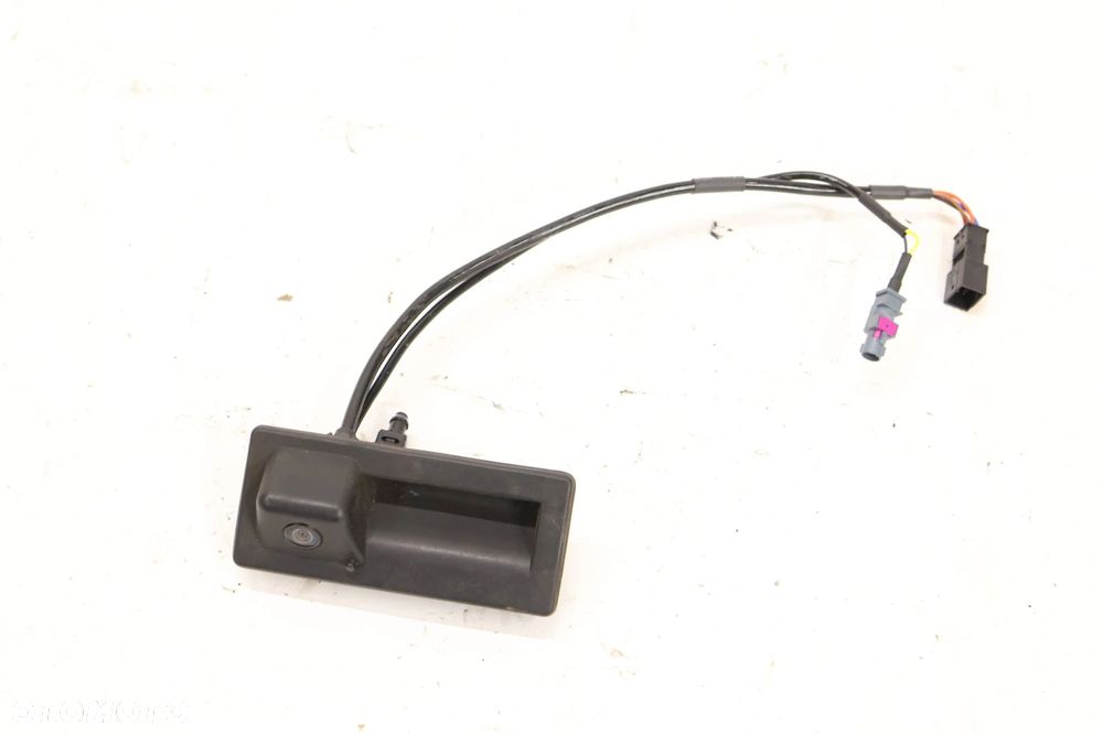 Audi A4 B9 kamera cofania 3V0827566M - 1