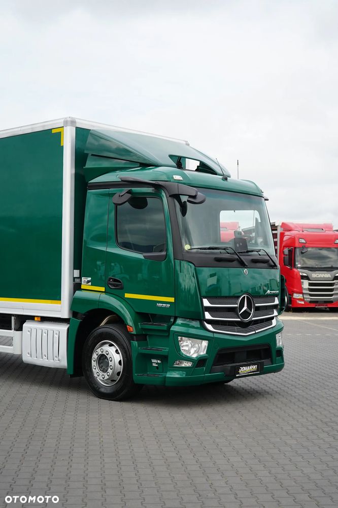 Mercedes-Benz ACTROS / 1833 / E 6 / MP 5 / KONTENER + WINDA / 21 PALET / DŁ. 8,6 M / ŁAD. 7 816 KG - 26