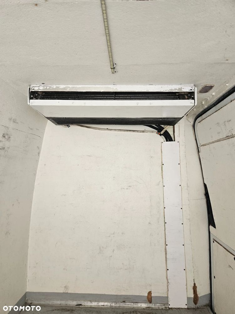 Mercedes-Benz Sprinter 319 - 8