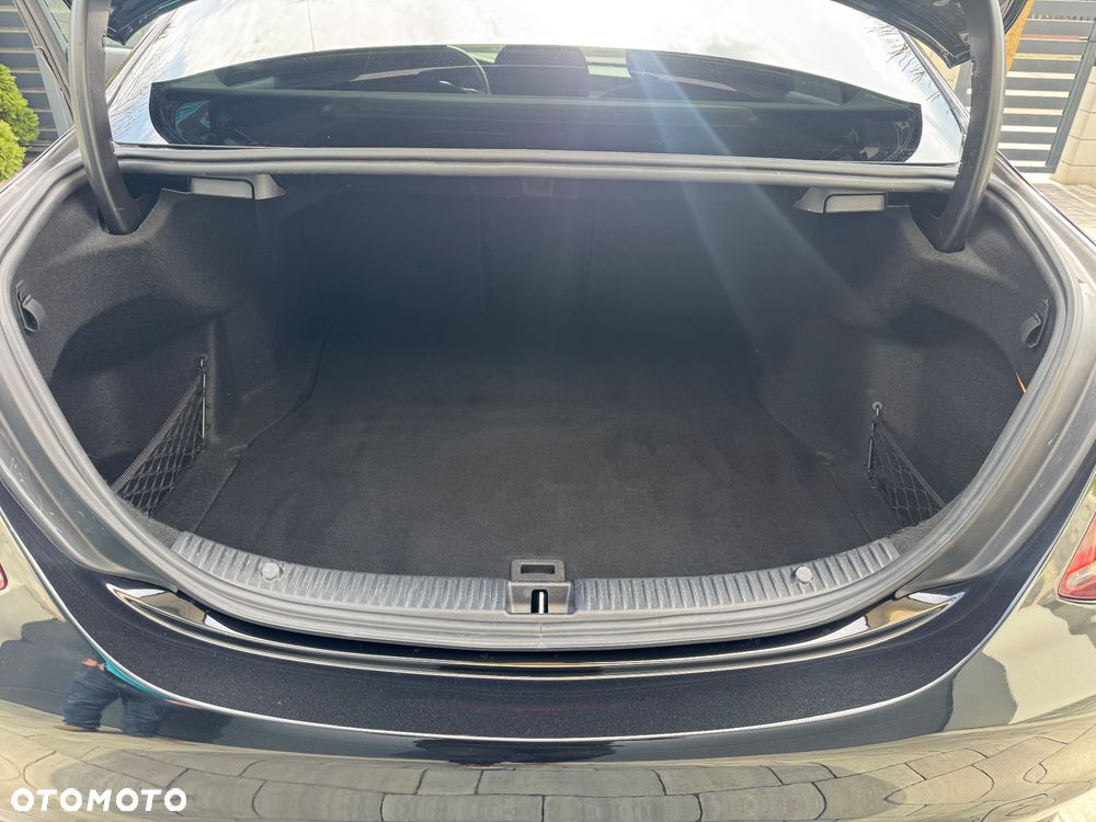 Mercedes-Benz Klasa C 220 d 9G-TRONIC - 25