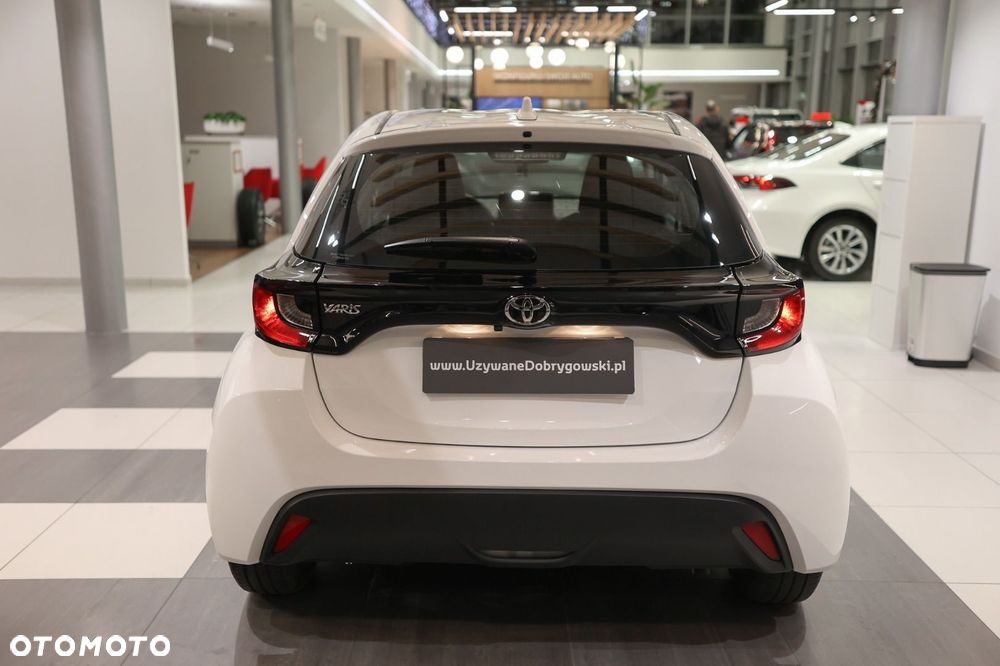 Toyota Yaris - 5