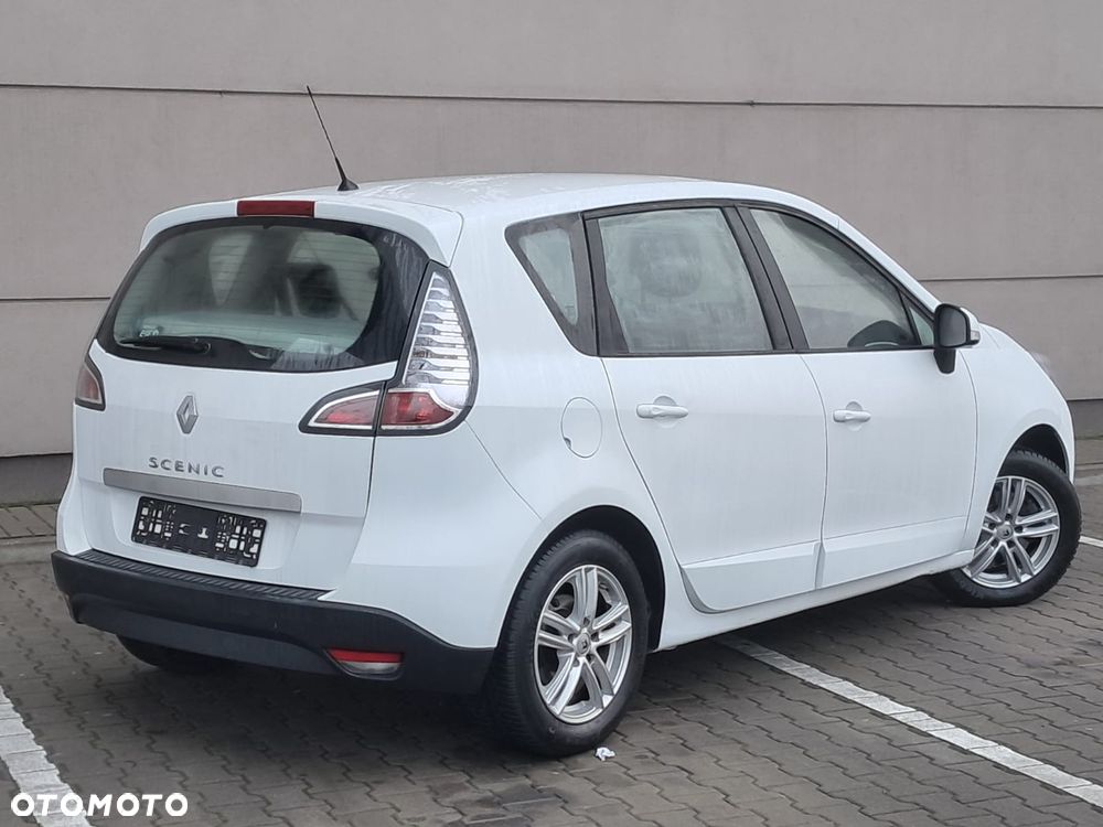 Renault Scenic 1.6 16V Authentique Euro5 - 9