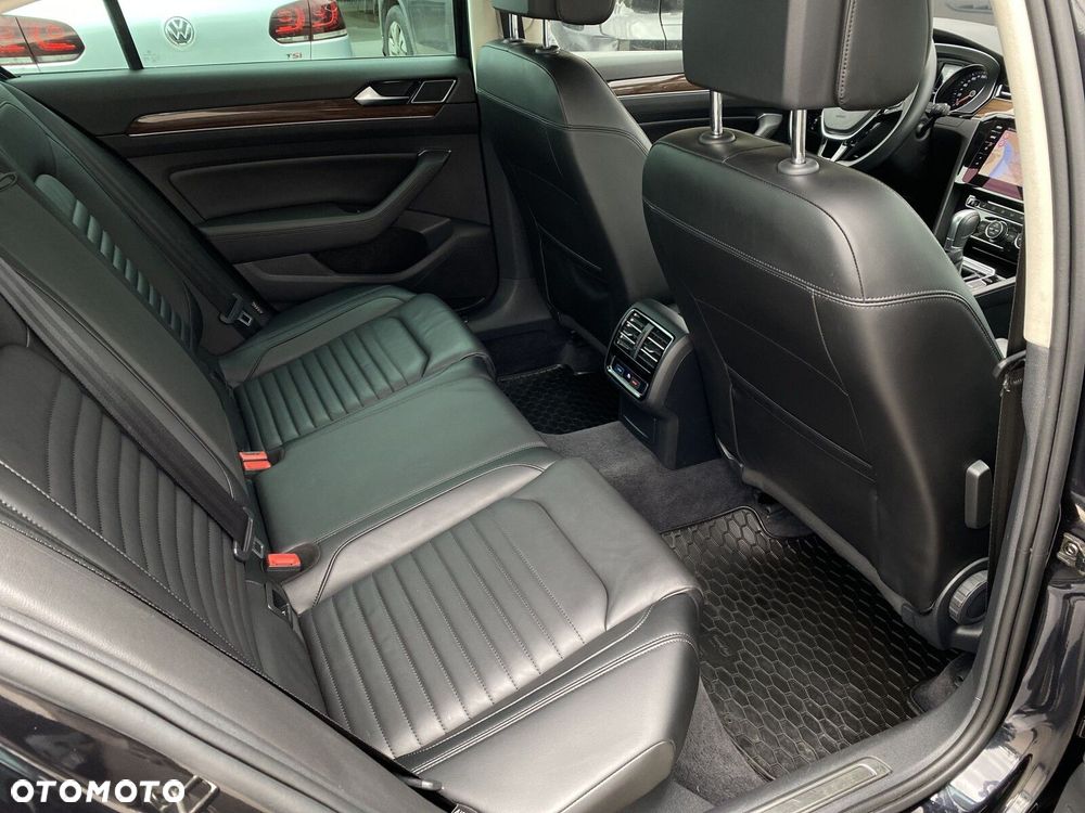Volkswagen Passat 2.0 TSI BMT Highline DSG - 37