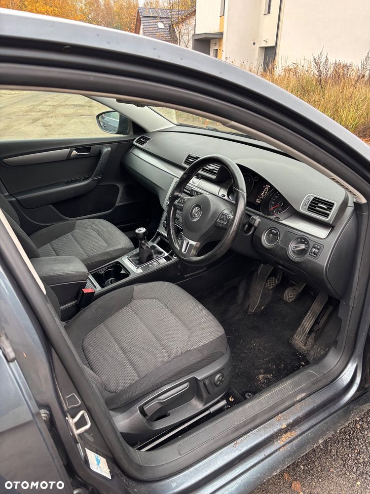 Volkswagen Passat 2.0 TDI BlueMotion Technology Comfortline - 9