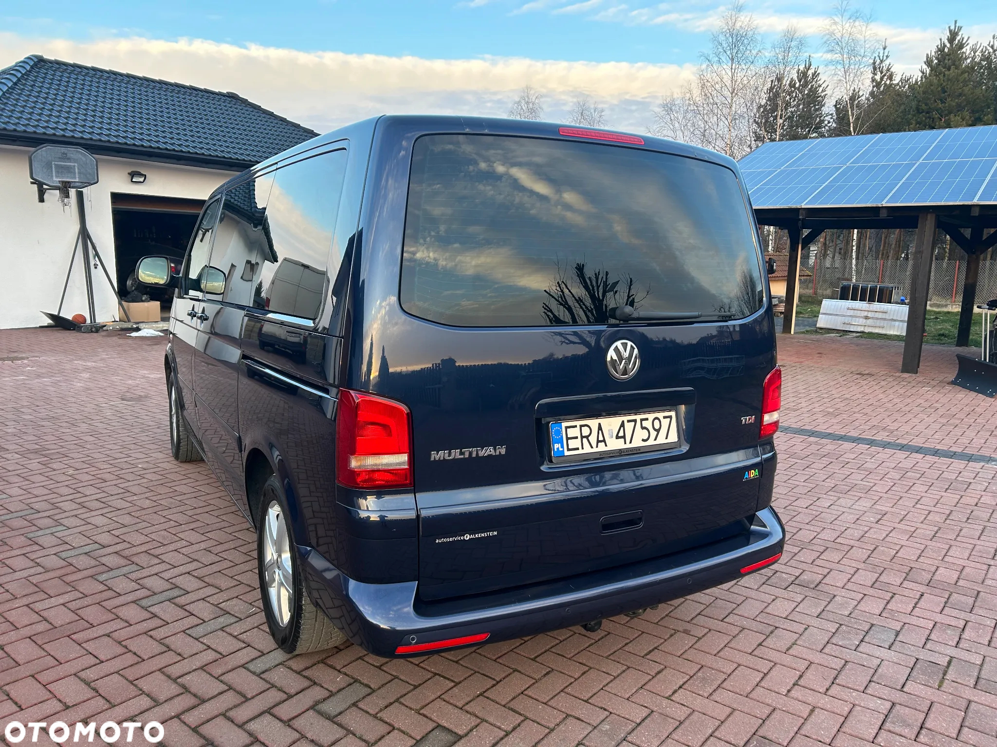 Volkswagen Multivan - 7