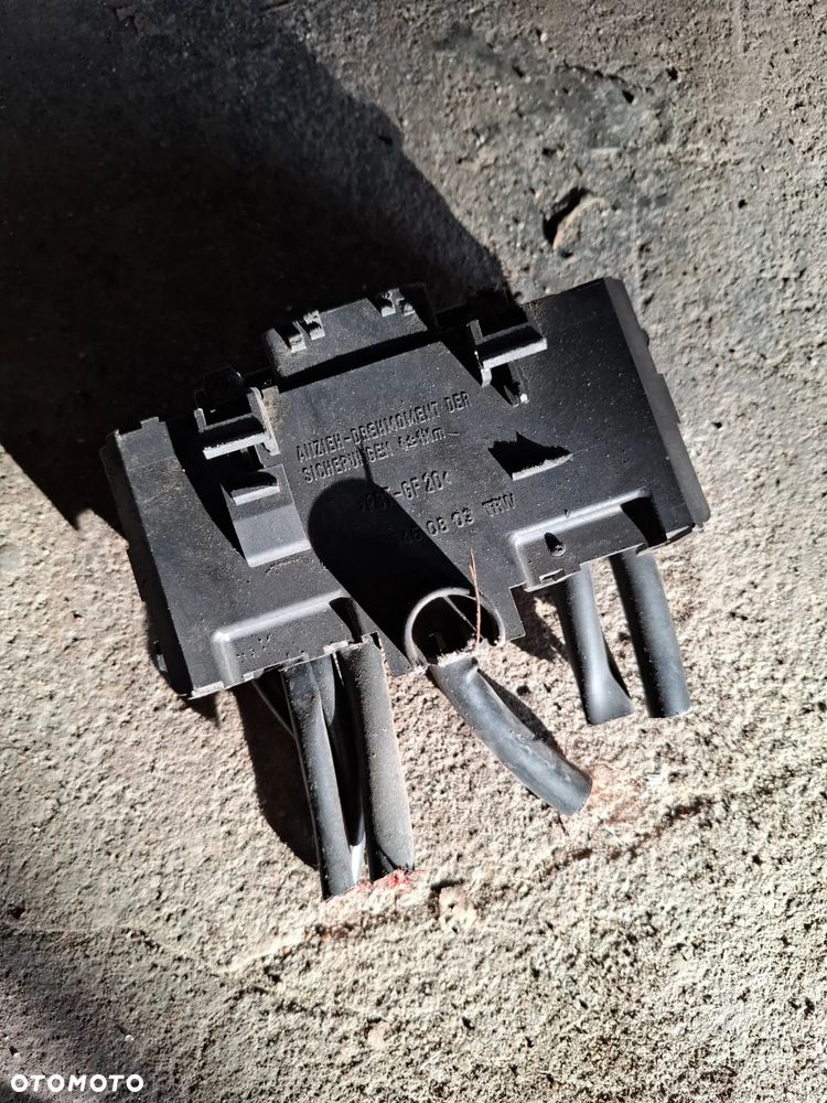 Mercedes-Benz W203 BEZPIECZNIK GŁÓWNY A2035450803 - 1