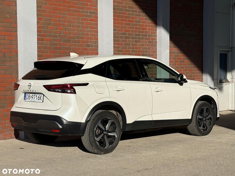 Nissan Qashqai 1.3 DIG-T MHEV N-Connecta Xtronic - 4