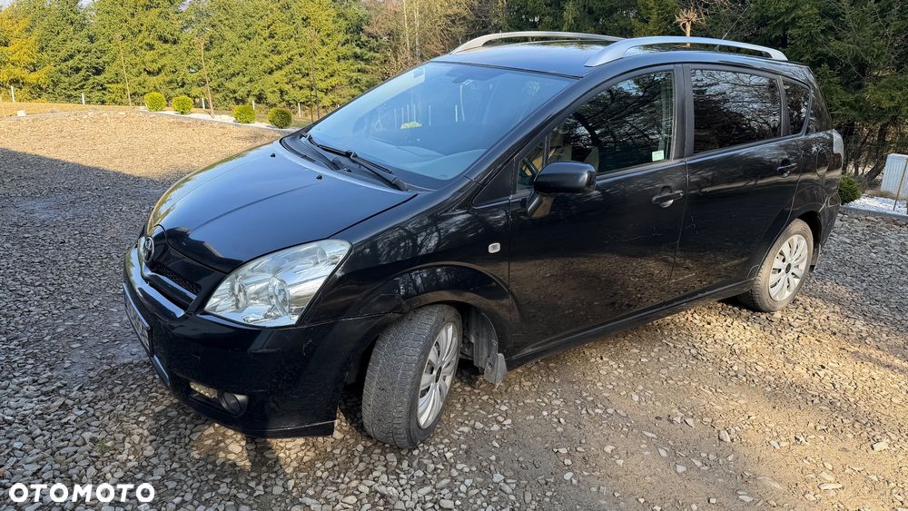 Toyota Corolla Verso 2.2 D-4D Sol + - 2