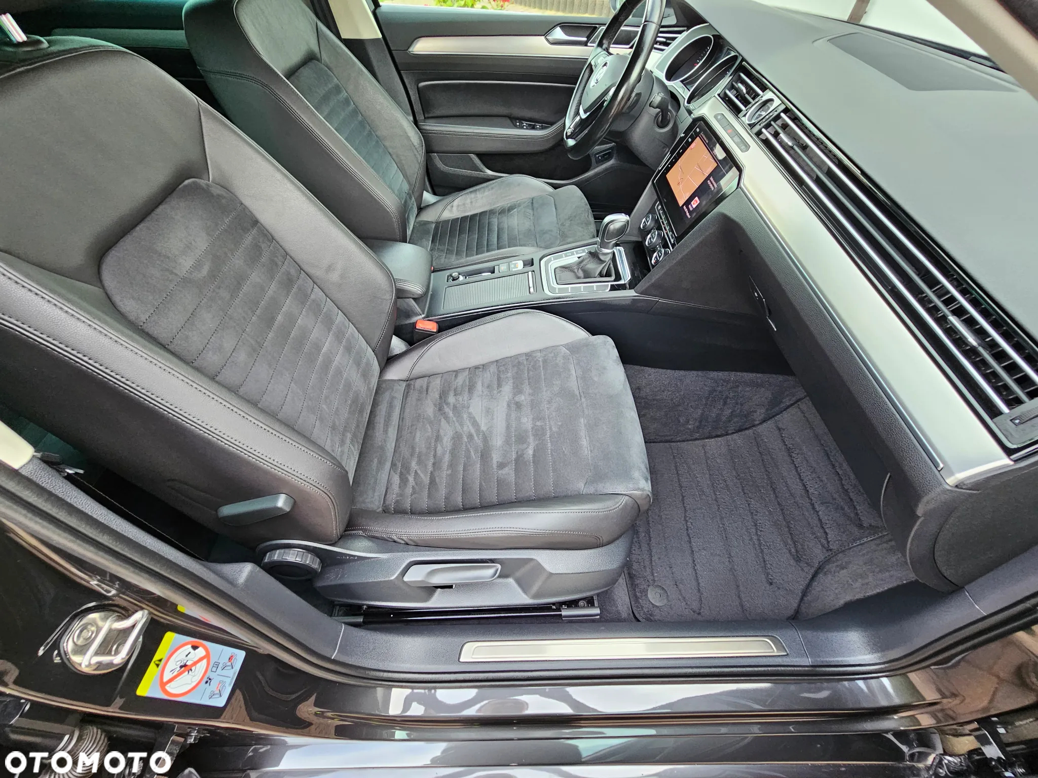 Volkswagen Passat - 22