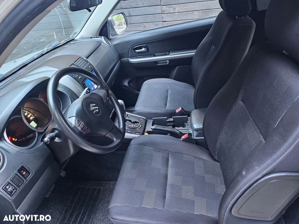 Suzuki Grand Vitara 2.4 Automatik Comfort+ - 21