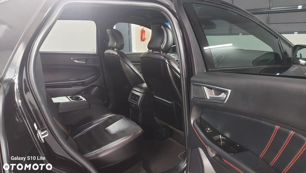 Ford Edge 2.0 EcoBlue Twin-Turbo 4WD ST-Line - 19