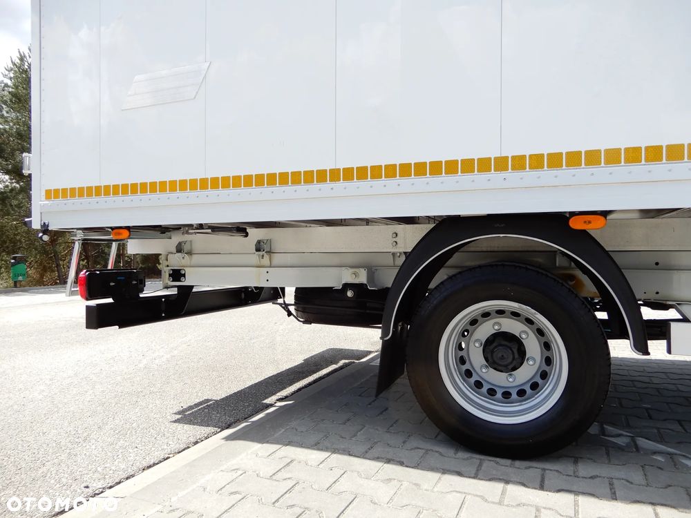 Mercedes-Benz Sprinter 516 CDI 2.2 CDI 163 KM Kontener 4.91 Cm 10 E.Palet Super Lekki ALUVAN DMC 3500 Kg 705 Kg Ładowność Tempomat Asystent Pasa Ruchu Stan Auta Jak Nowy UNIKAT - 14