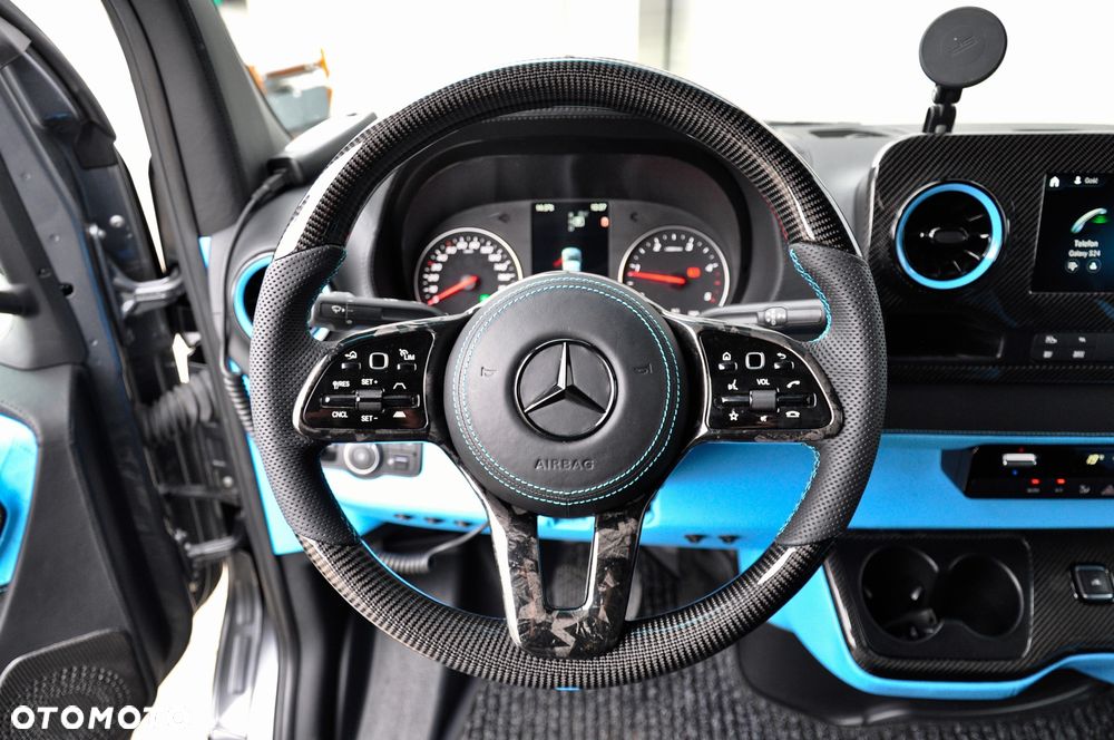 Mercedes-Benz Sprinter 319 Kamper - 18