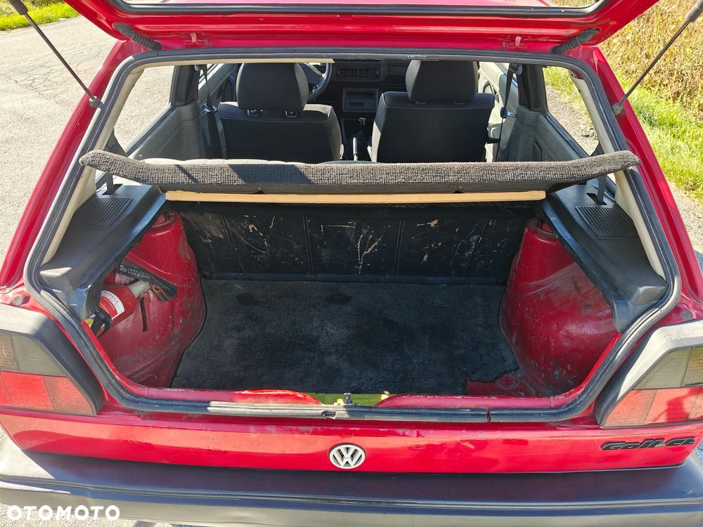 Volkswagen Golf - 12