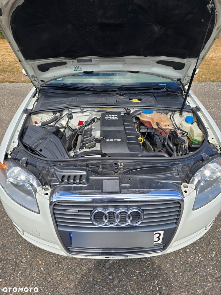 Audi A4 Limousine 2.0 T FSI quattro tiptronic - 11