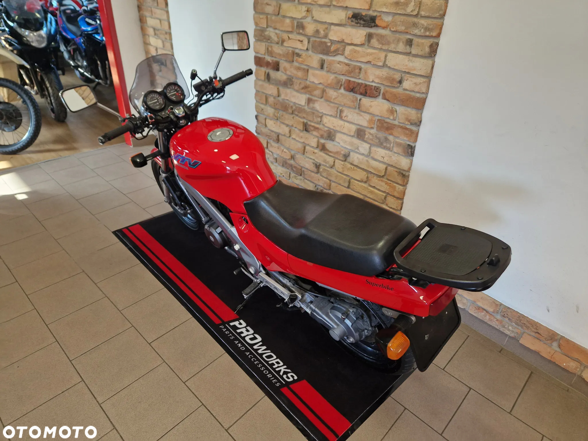 Honda NTV - 4