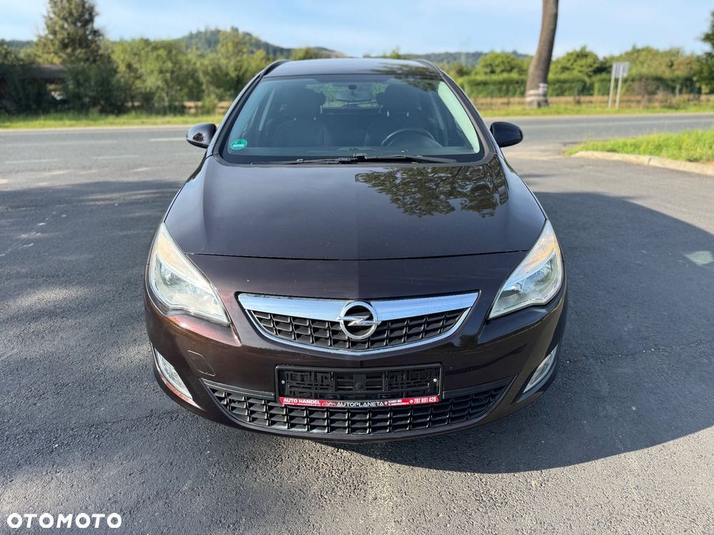 Opel Astra 1.4 Turbo Sports Tourer - 9