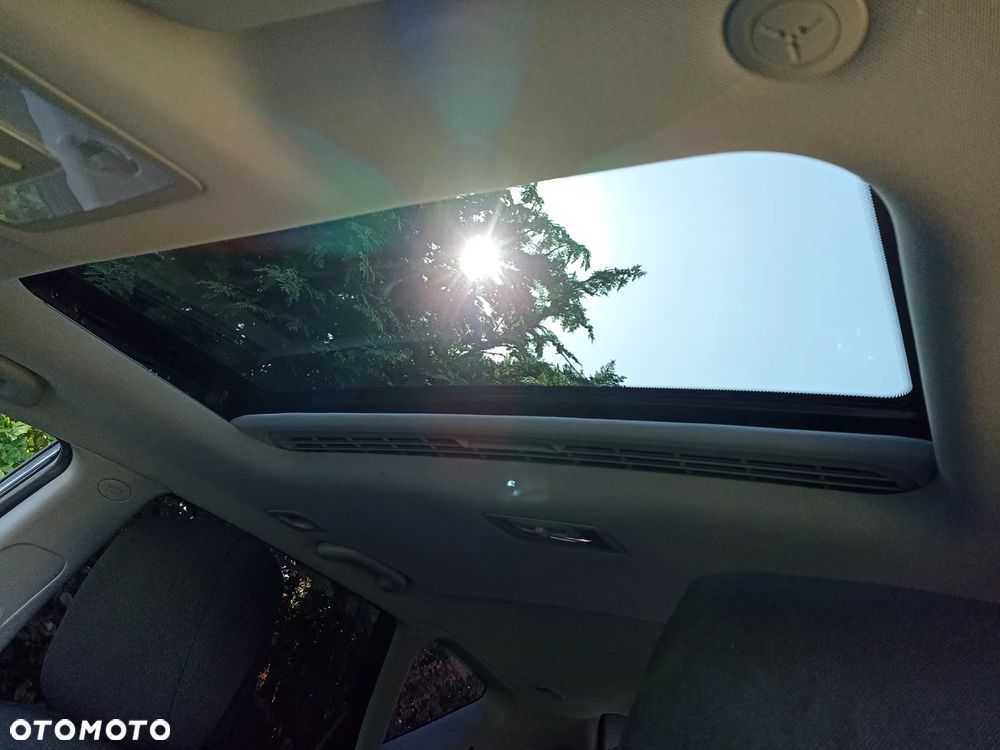 Kia Ceed - 30