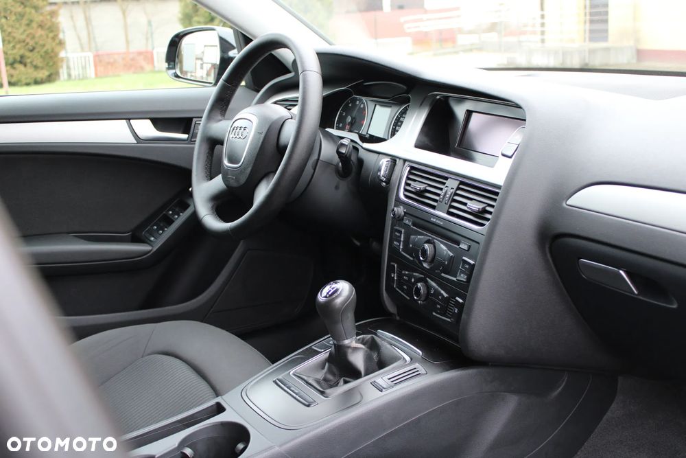 Audi A4 Avant 2.0 TFSI Attraction - 21