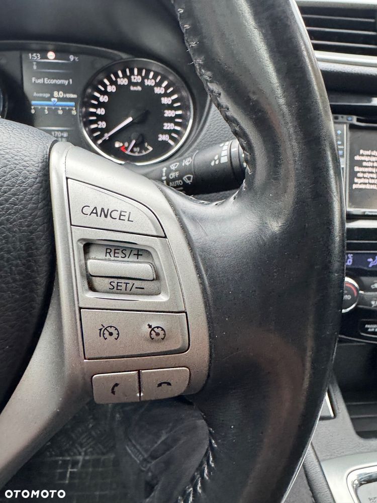 Nissan Qashqai 1.6 DCi Xtronic N-Connecta - 24