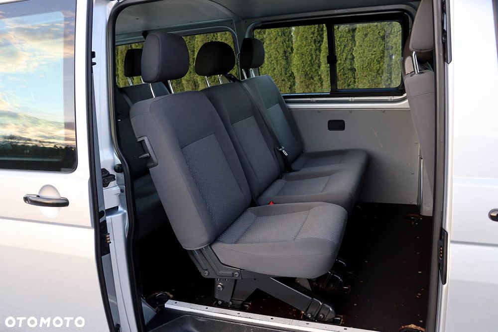 Volkswagen Transporter - 26