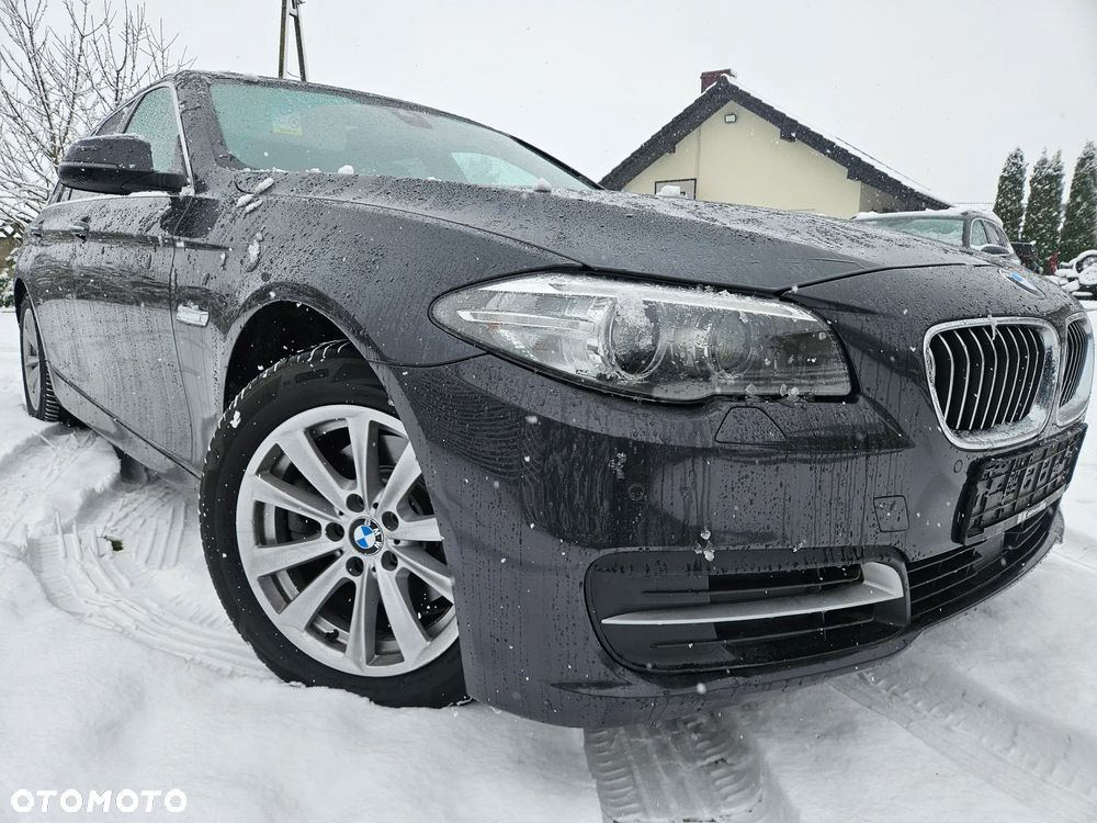 BMW Seria 5 520d xDrive - 4