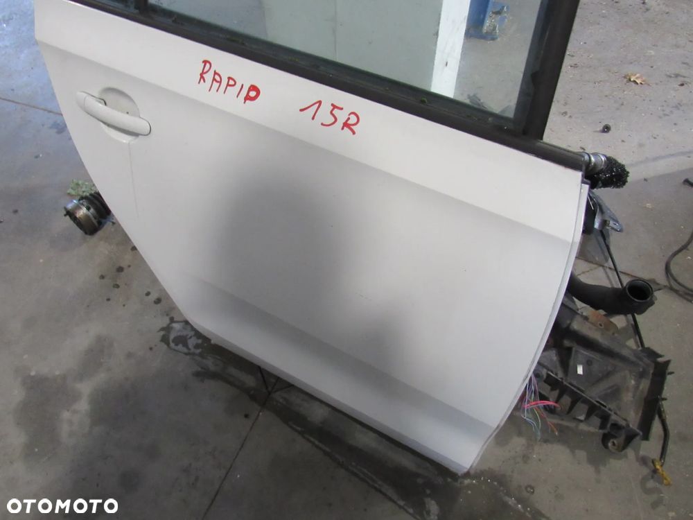 skoda rapid tył prawe drzwi hb 2015r - 3