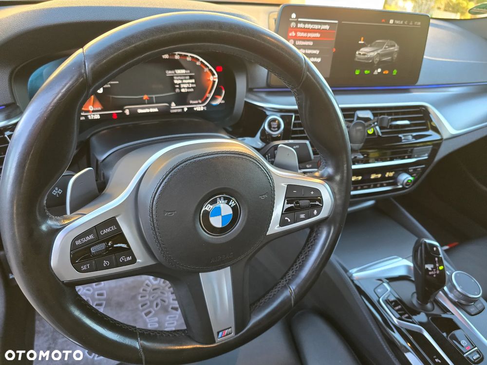 BMW Seria 5 530d xDrive - 18