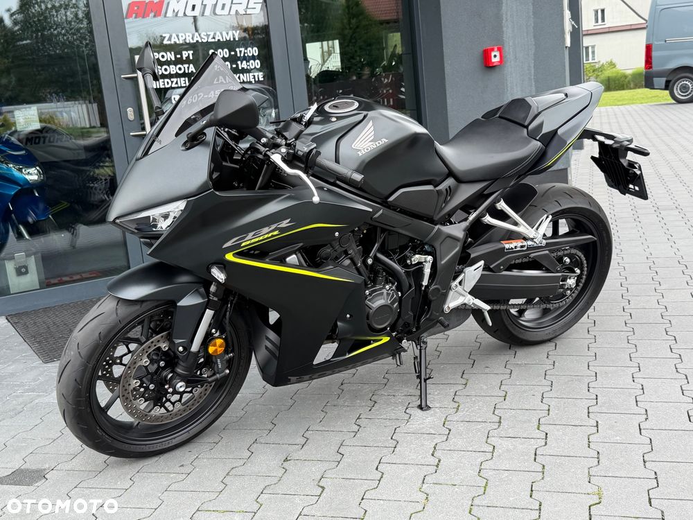 Honda CBR - 27