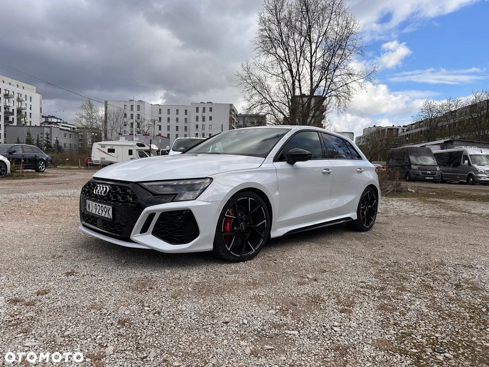 Audi RS3 Sportback - 1