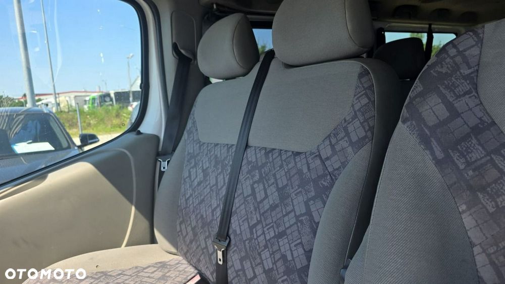 Opel Vivaro - 13