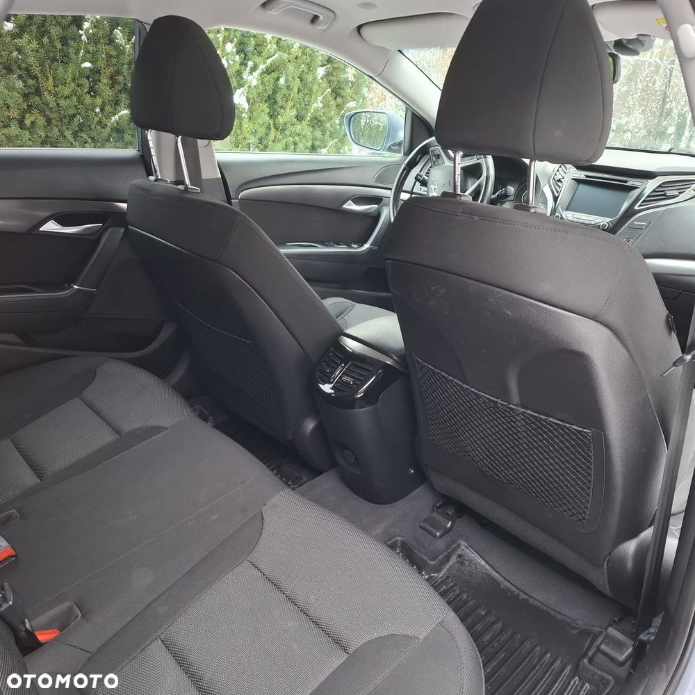 Hyundai i40 Kombi blue 1.7 CRDi DCT Style - 13