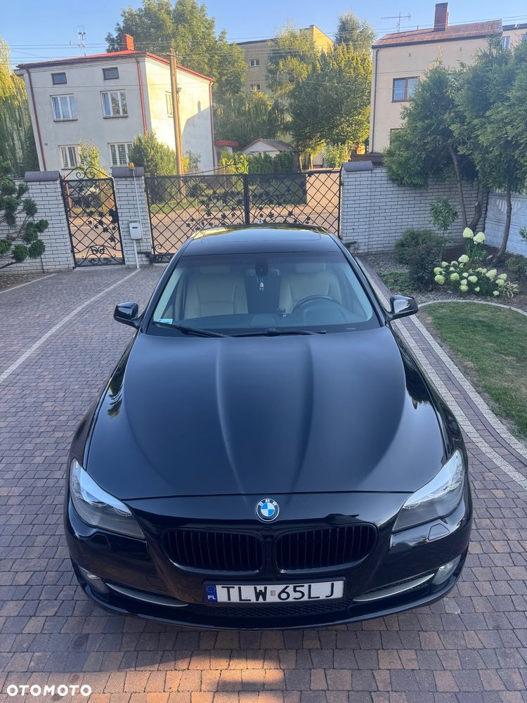 BMW Seria 5 528i xDrive - 4