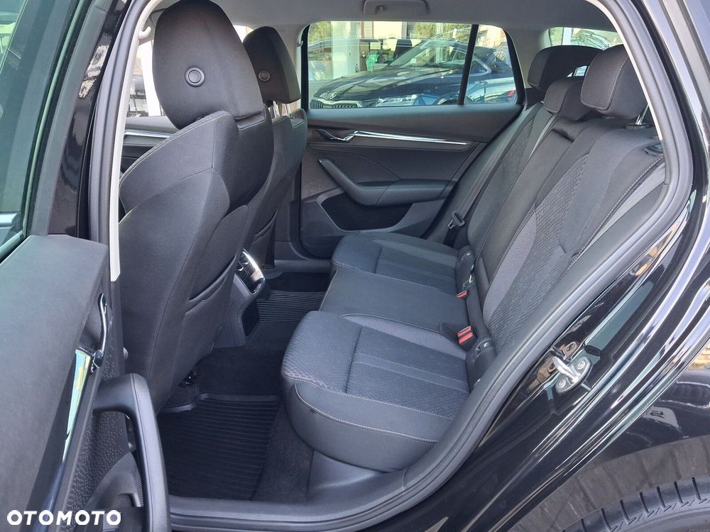 Skoda Octavia 2.0 TDI 4x4 Style DSG - 9